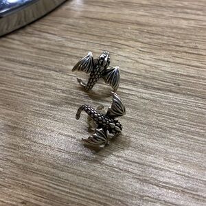 Pandora X Game of Thrones dragon earrings